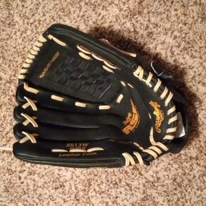 Rawlings softball glove.  Men's or Women's